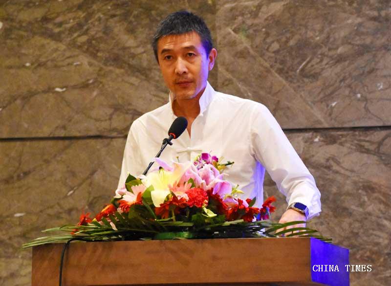 1528547872030053725.jpg 010吴威演讲(摄影:冯赣勇).jpg