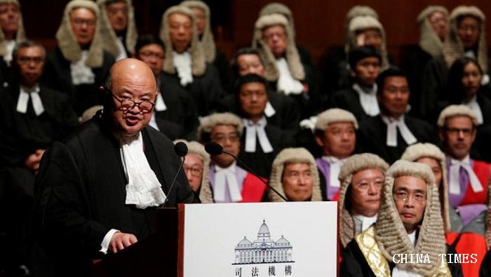 1530193619817082280.jpg hongkong_chief_justice.jpg