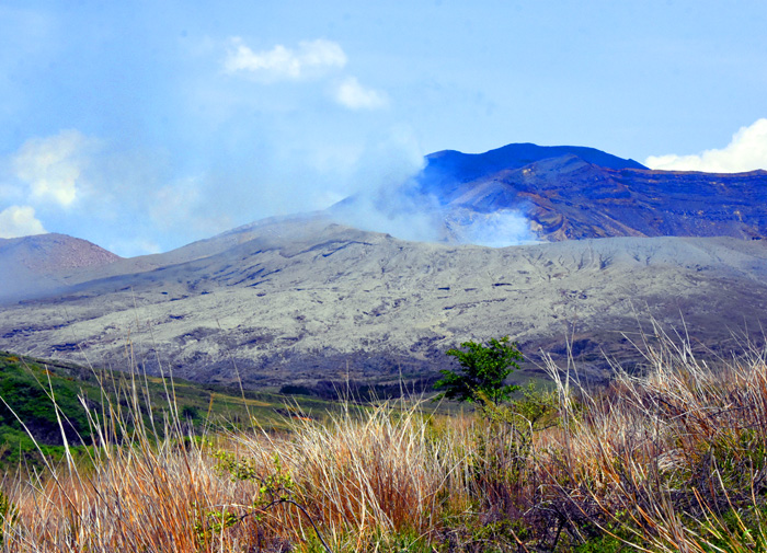 1558412732200031155.jpg 018活火山.jpg