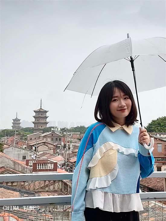 个人近照.jpg