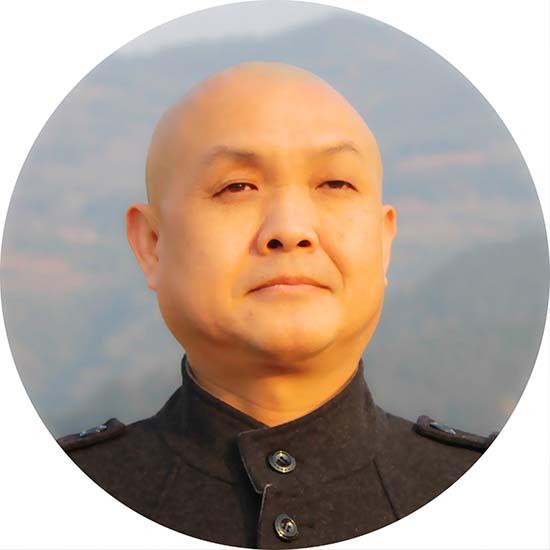 邹宗淼生活照.jpg