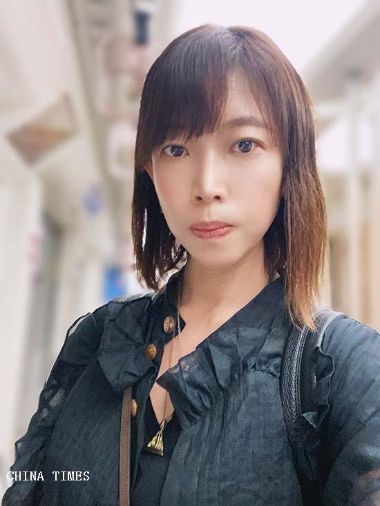 作者近照（高木桢）.jpg